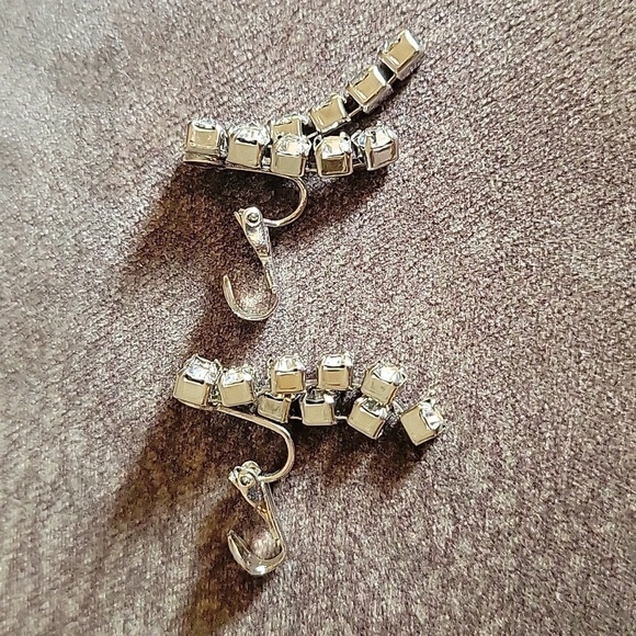 Vtg 1950s Art Deco Rhinestone Old Hollywood Castlecore Dangle Clip-on Earrings - Picture 5 of 5